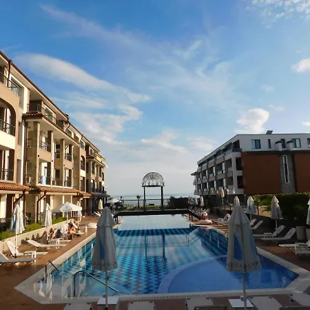 Azzurro Sarafovo Apartament *